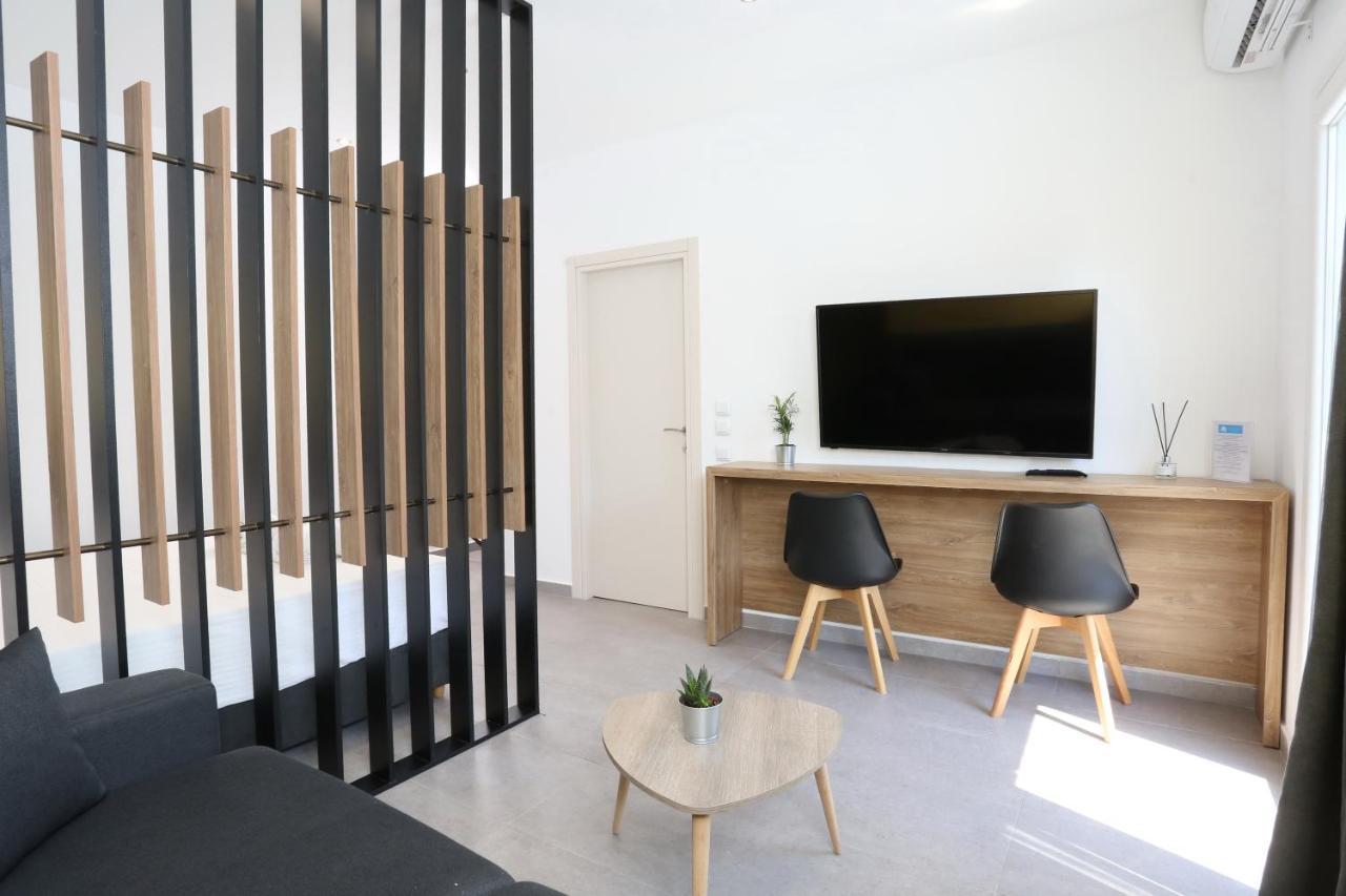 Downtown Seaside Suites Salonicco Esterno foto