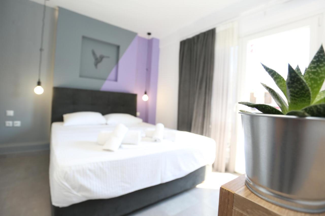 Downtown Seaside Suites Salonicco Esterno foto