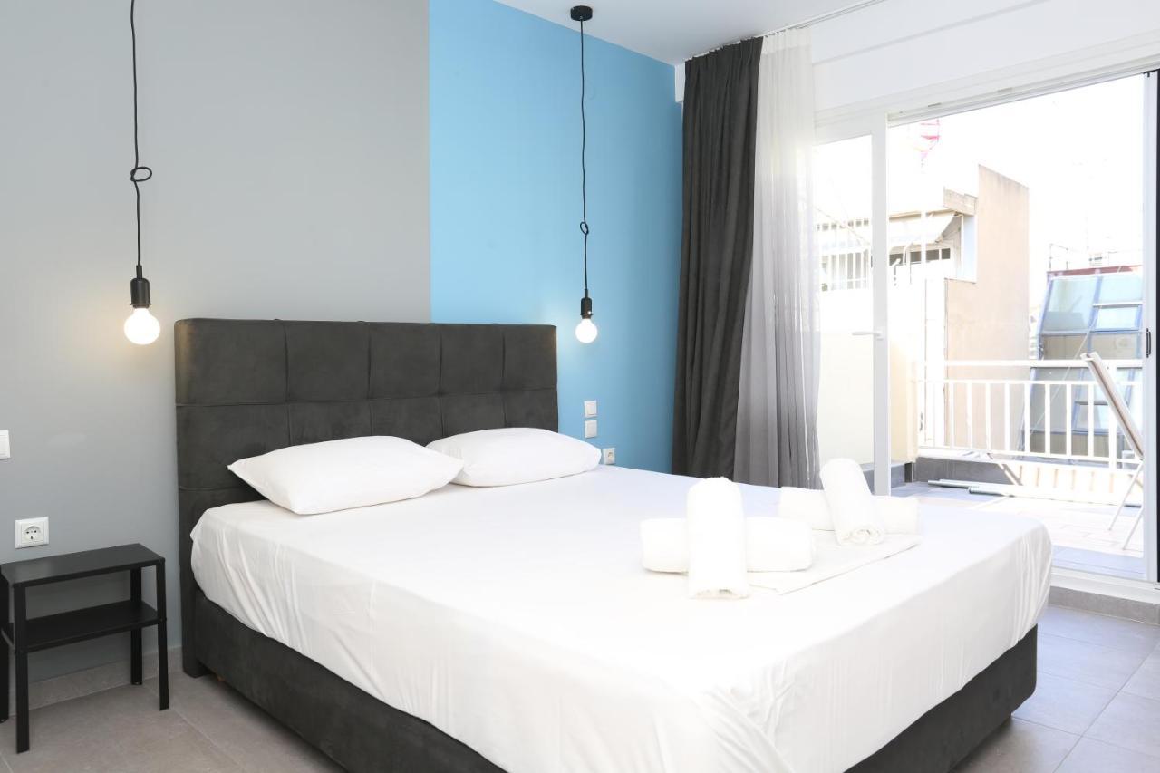 Downtown Seaside Suites Salonicco Esterno foto
