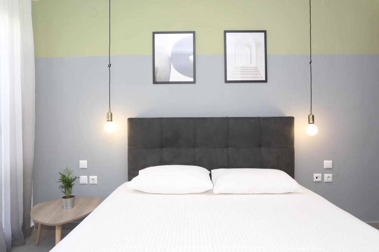 Downtown Seaside Suites Salonicco Esterno foto