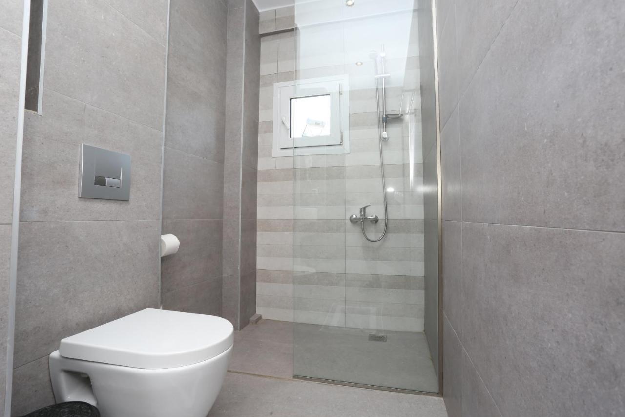 Downtown Seaside Suites Salonicco Esterno foto