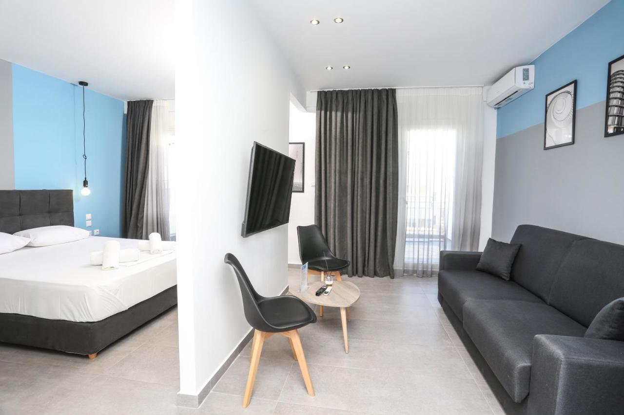 Downtown Seaside Suites Salonicco Esterno foto