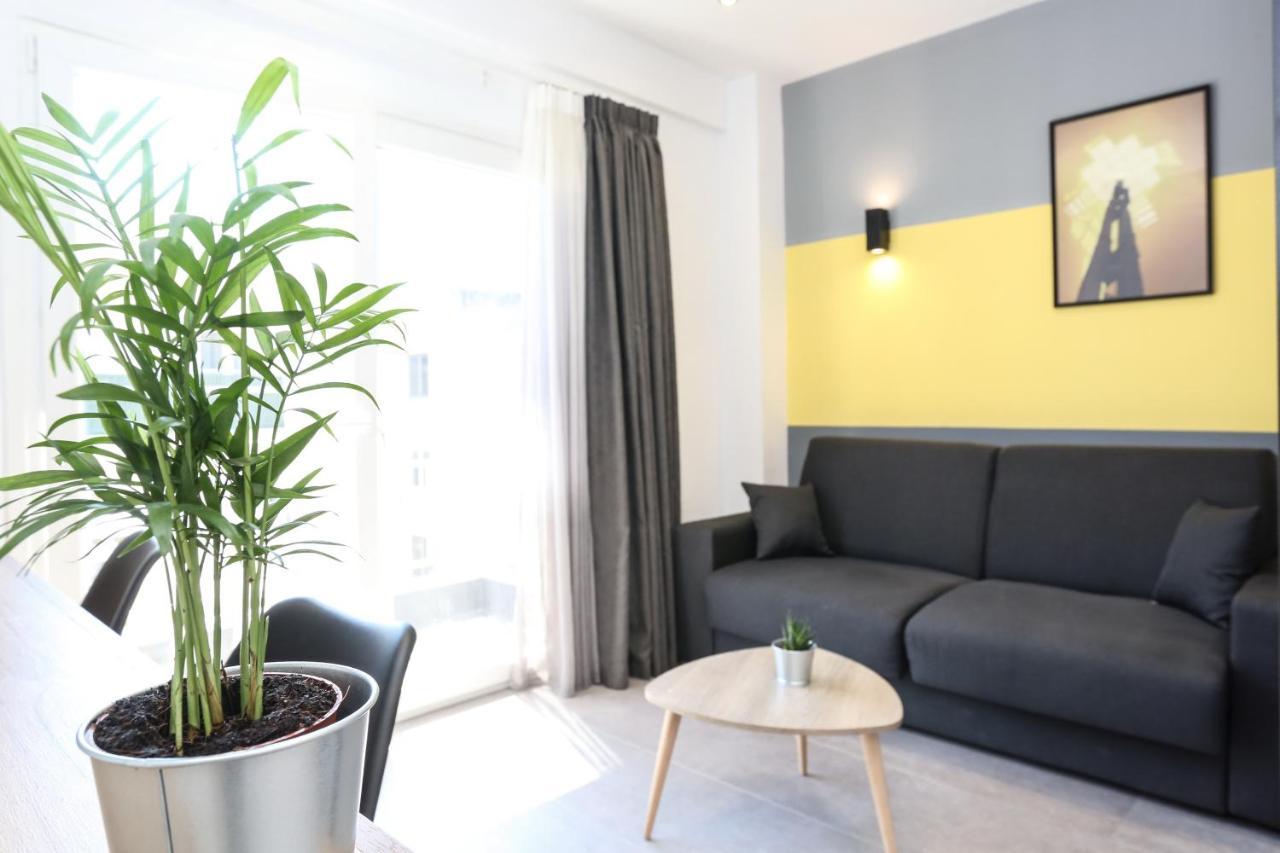 Downtown Seaside Suites Salonicco Esterno foto