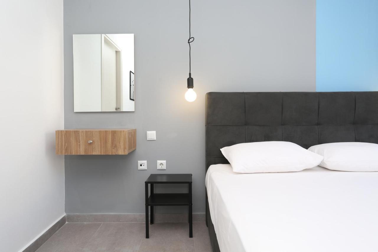 Downtown Seaside Suites Salonicco Esterno foto